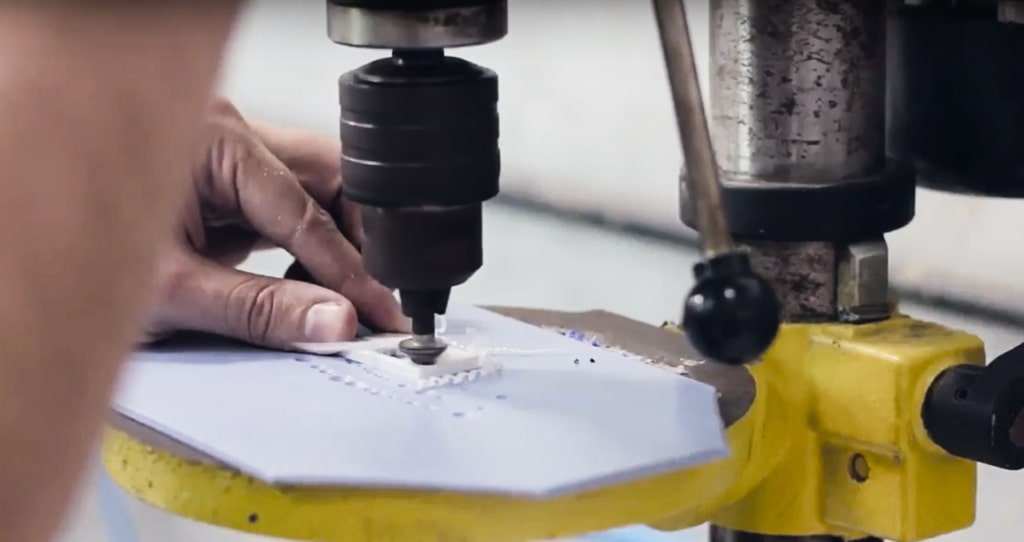 Acabamento escareado gabinete para eletronica personalizado 1